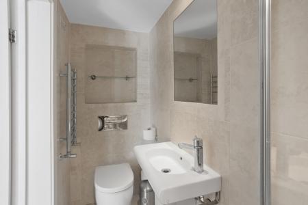 1 bedroom Flat to let in Farnham Rd, Town Centre, Guildford, GU2