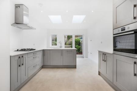 Cline Rd, Guildford, GU1