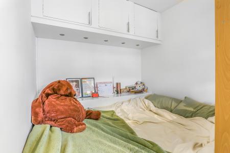 1 bedroom Flat for sale in 223 High Street, Town Centre, Guildford, GU1