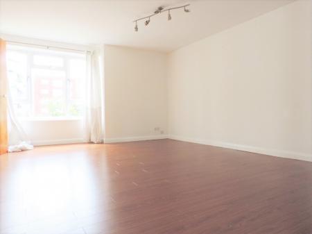 2 bedroom Flat to let in Onslow Street, Guildford, GU1