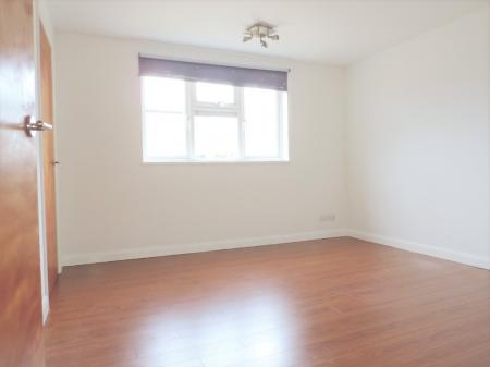 2 bedroom Flat to let in Onslow Street, Guildford, GU1