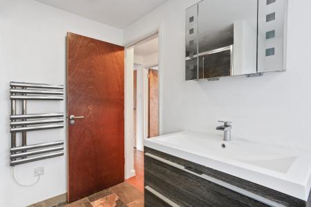 2 bedroom Flat to let in Onslow Street, Guildford, GU1