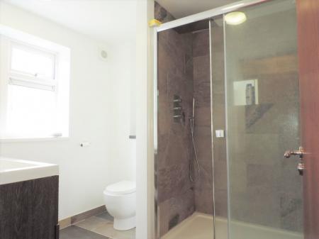 2 bedroom Flat to let in Onslow Street, Guildford, GU1