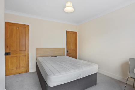 2 bedroom Terraced House for sale in Ludlow Rd, Town Centre, Guildford, GU2