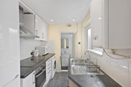 2 bedroom Terraced House for sale in Ludlow Rd, Town Centre, Guildford, GU2