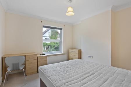 2 bedroom Terraced House for sale in Ludlow Rd, Town Centre, Guildford, GU2