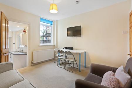 2 bedroom Terraced House for sale in Ludlow Rd, Town Centre, Guildford, GU2