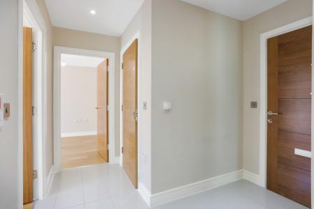 2 bedroom Flat to let in Leapale Lane, Guildford, GU1