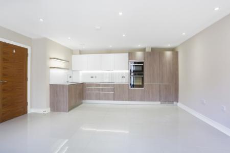 2 bedroom Flat to let in Leapale Lane, Guildford, GU1