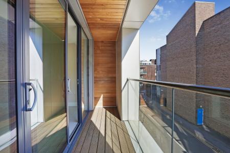 2 bedroom Flat to let in Leapale Lane, Guildford, GU1