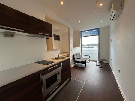 1 bedroom Flat to let in Guildford Park Road, Guildford, GU2