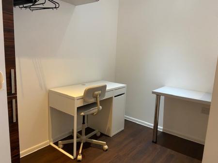 1 bedroom Studio flat to let in Guildford Park Road, Guildford, GU2