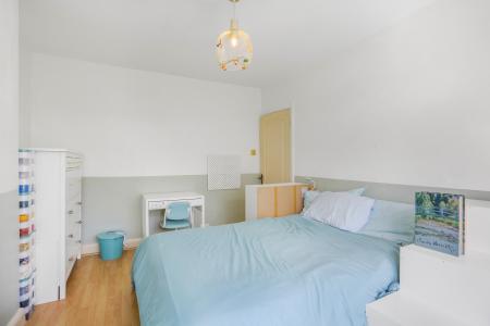 4 bedroom Semi-detached house to let in Manor Road, Stoughton, Guildford, GU2