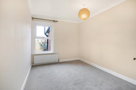 2 bedroom Semi-detached house for sale in Margaret Road, Town Centre, Guildford, GU1