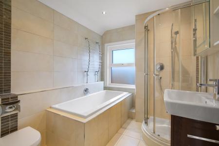 2 bedroom Semi-detached house for sale in Margaret Road, Town Centre, Guildford, GU1