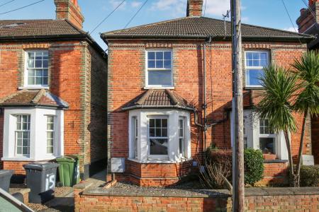 Margaret Road, Town Centre, Guildford, GU1