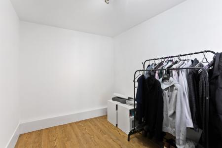 1 bedroom Flat to let in Mathon Ct, Cross Lane, Guildford, GU1