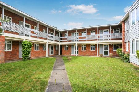 Mathon Ct, Cross Lane, Guildford, GU1