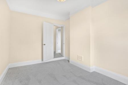 1 bedroom Flat for sale in Wherwell Rd, Town Centre, Guildford, GU2