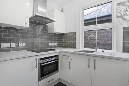1 bedroom Flat for sale in Wherwell Rd, Town Centre, Guildford, GU2