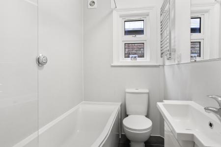 1 bedroom Flat for sale in Wherwell Rd, Town Centre, Guildford, GU2