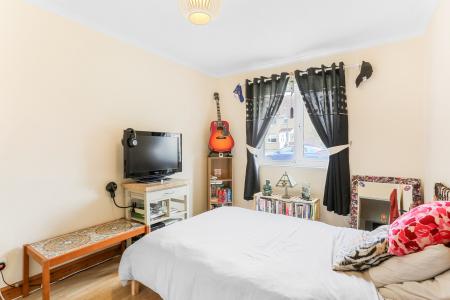 1 bedroom Flat to let in Grange Rd, Guildford, GU2
