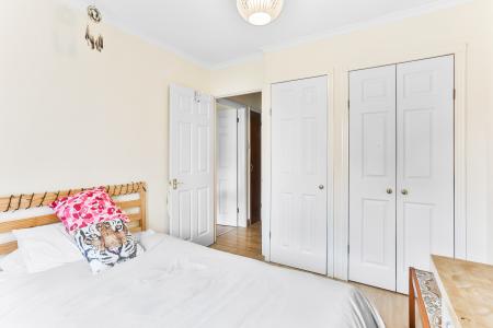 1 bedroom Flat to let in Grange Rd, Guildford, GU2