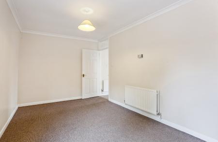 1 bedroom Flat to let in High Path Road, Guildford, GU1