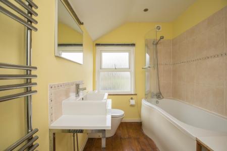 2 bedroom Terraced House for sale in Ludlow Road, Town Centre, Guildford, GU2