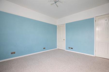 2 bedroom Terraced House for sale in Ludlow Road, Town Centre, Guildford, GU2