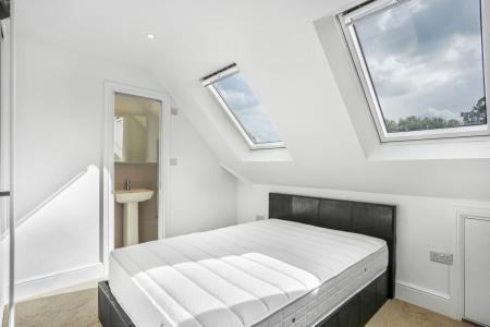 Ashenden Road, Guildford, GU2