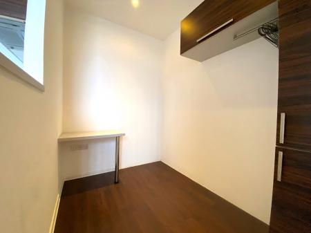 1 bedroom Studio flat to let in Guildford Park Road, Guildford, GU2