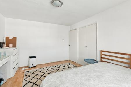 1 bedroom Flat for sale in Stratton Court, Worplesdon Rd, Stoughton, Guildford, GU2