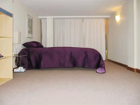 1 bedroom End of terrace house to let in Upper Guildown Rd, Guildford, GU2