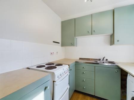 1 bedroom Flat to let in Tewit Well Road, Harrogate, HG2