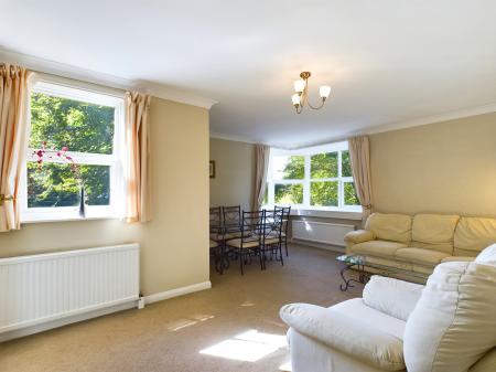 1 bedroom Flat to let in Tewit Well Road, Harrogate, HG2