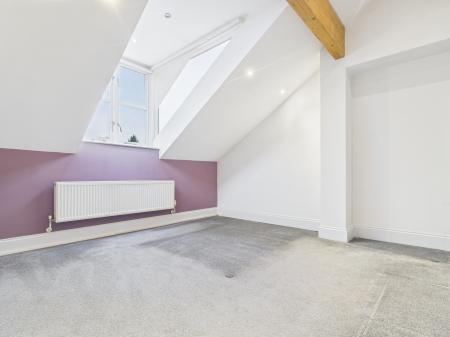 2 bedroom Apartment to let in Waterside, Knaresborough, HG5