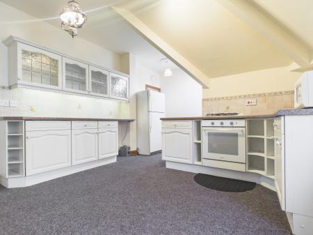 2 bedroom Flat to let in Spring Grove, Harrogate, HG1