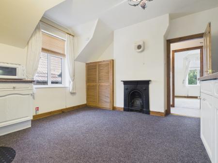 2 bedroom Flat to let in Spring Grove, Harrogate, HG1