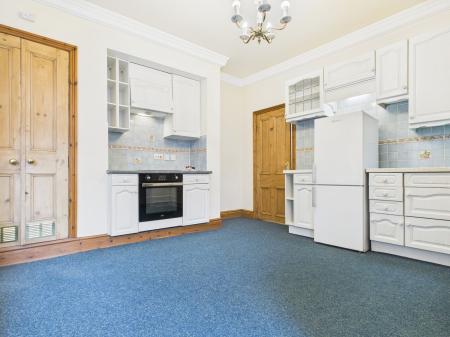 2 bedroom Flat to let in Spring Grove, Harrogate, HG1