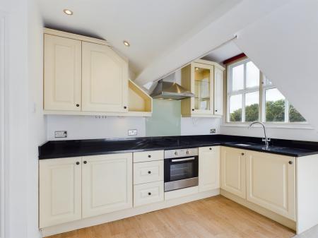 2 bedroom Flat to let in Devonshire Place, Harrogate, HG1