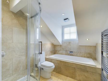 2 bedroom Flat to let in Devonshire Place, Harrogate, HG1