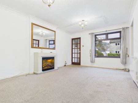 2 bedroom Ground floor flat to let in Oakdale Glen, Harrogate, HG1