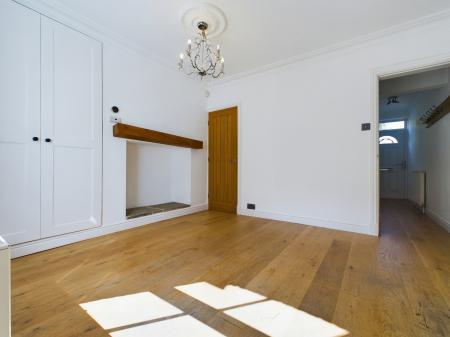 4 bedroom Town house to let in Strawberry Dale Avenue, Harrogate, HG1