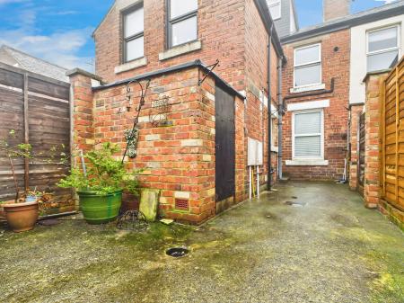 3 bedroom Terraced House to let in Grove Park Lane, Harrogate, HG1