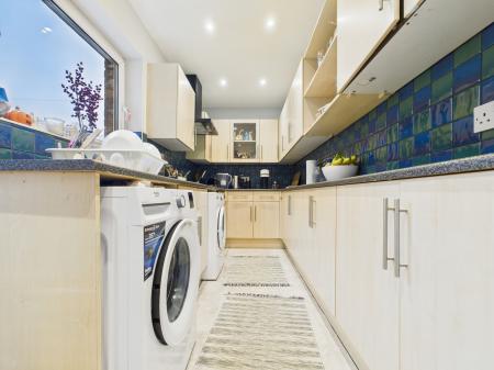 3 bedroom Terraced House to let in Grove Park Lane, Harrogate, HG1