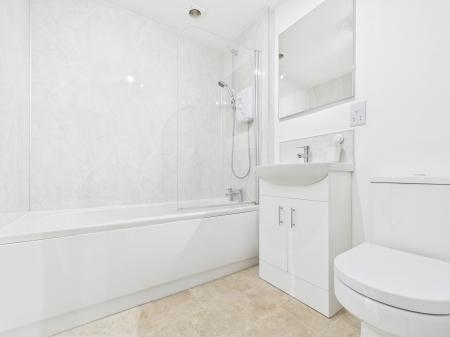 3 bedroom Terraced House to let in Grove Park Lane, Harrogate, HG1