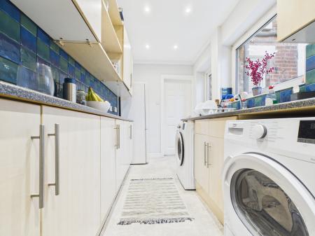 3 bedroom Terraced House to let in Grove Park Lane, Harrogate, HG1