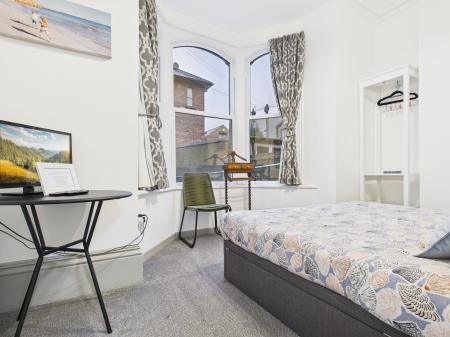 1 bedroom Flat to let in Leeds Road, Harrogate, HG2