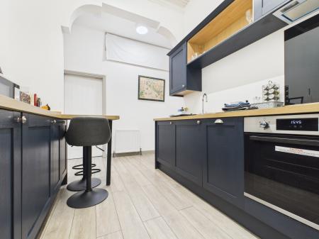 1 bedroom Flat to let in Leeds Road, Harrogate, HG2